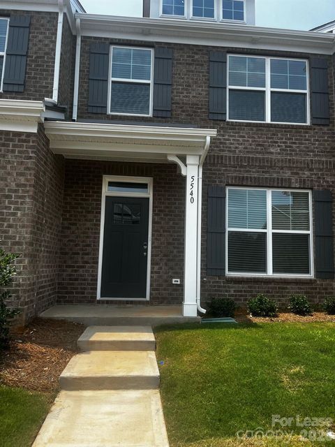 Photo of 5540 Stafford Road, Charlotte, NC 28262 (MLS # 4407959)