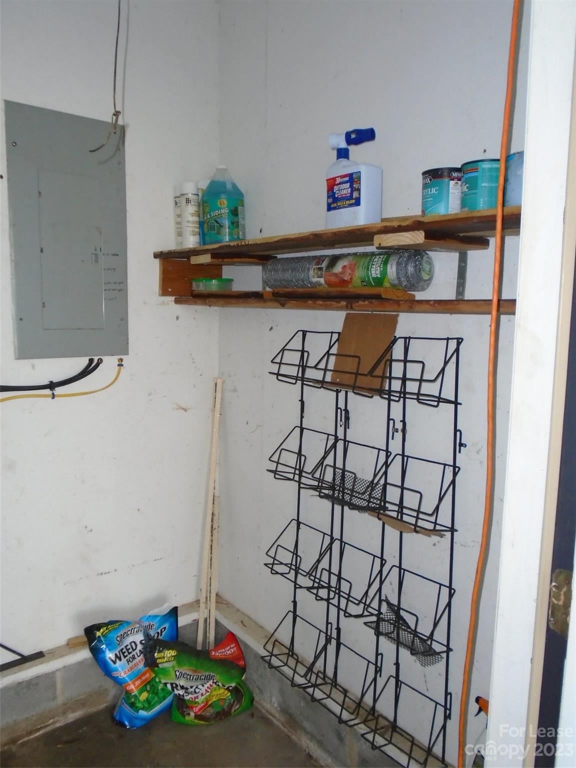 Unknown - Residential Lease