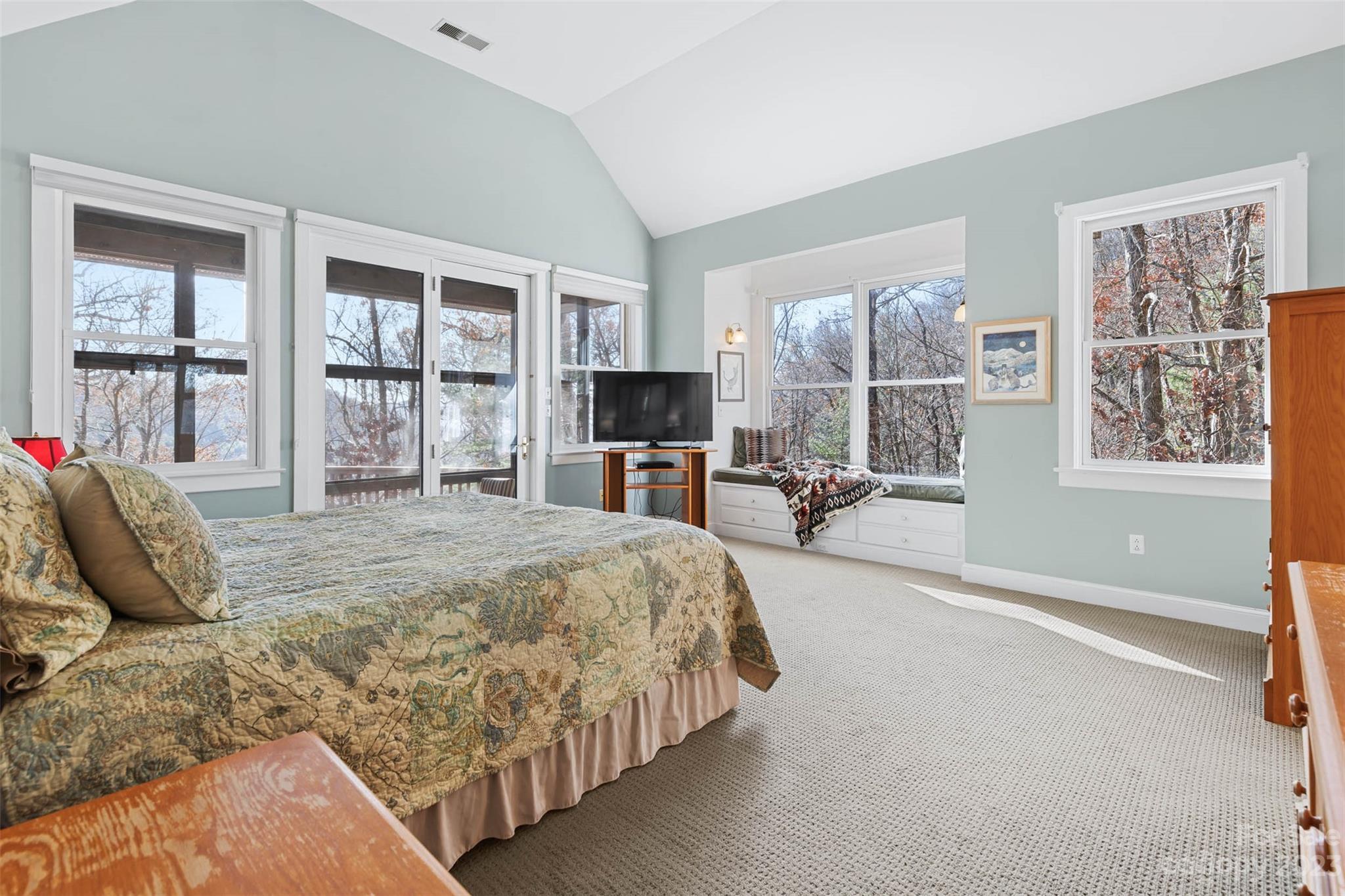 Mountain Chateau - Residential