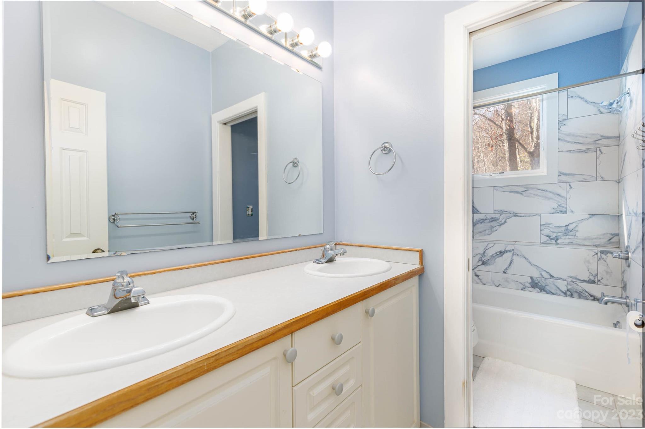 Mountain Chateau - Residential