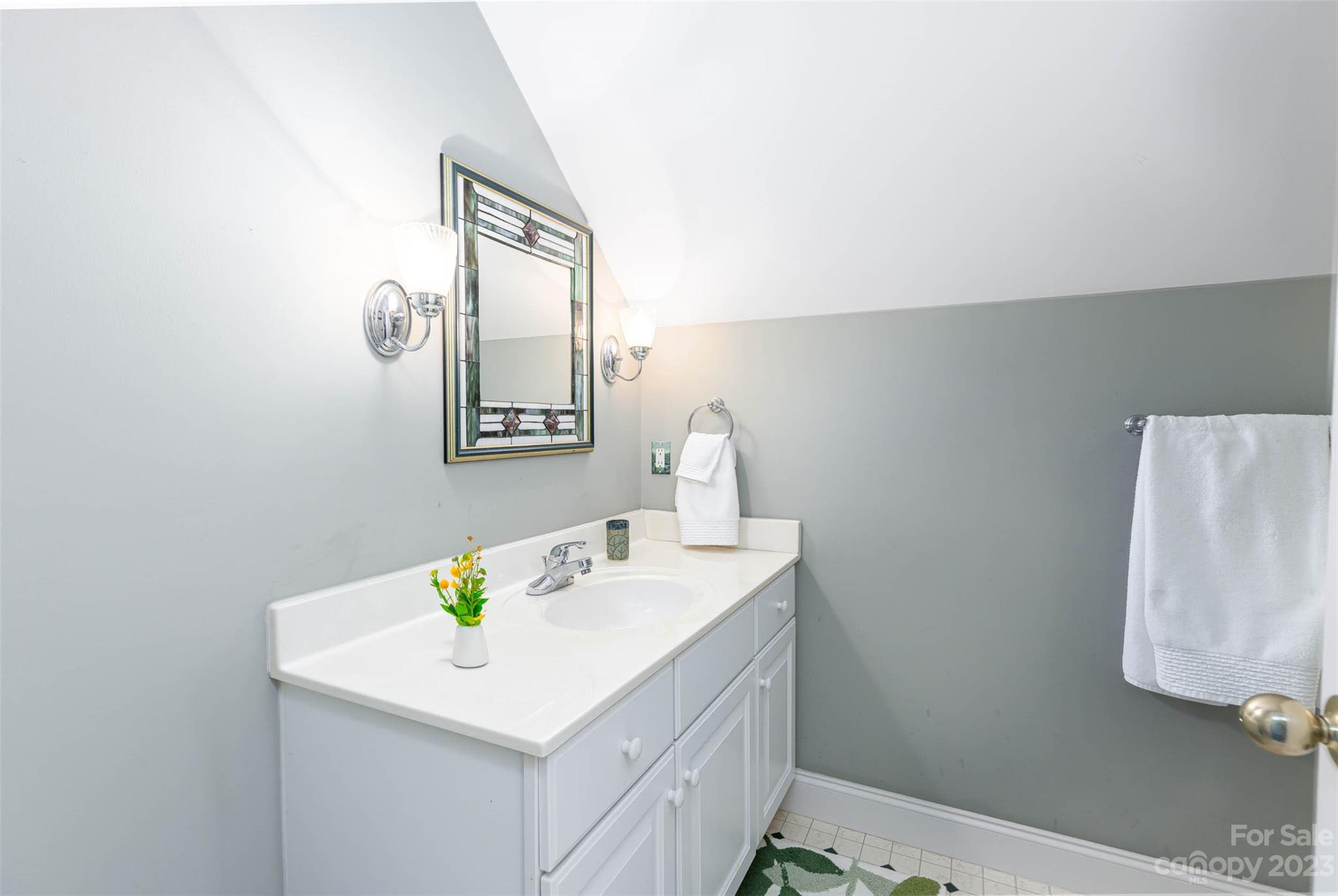 Mountain Chateau - Residential