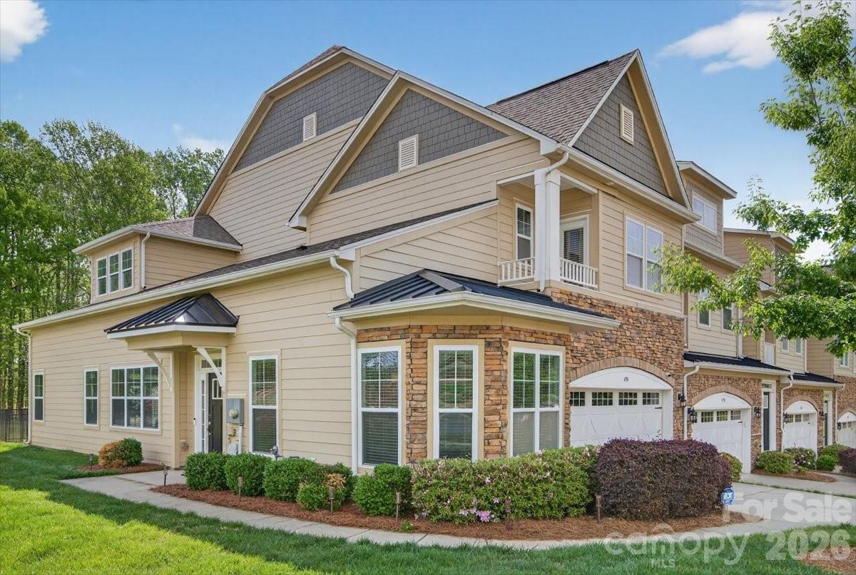 The Vineyards on Lake Wylie - Residential