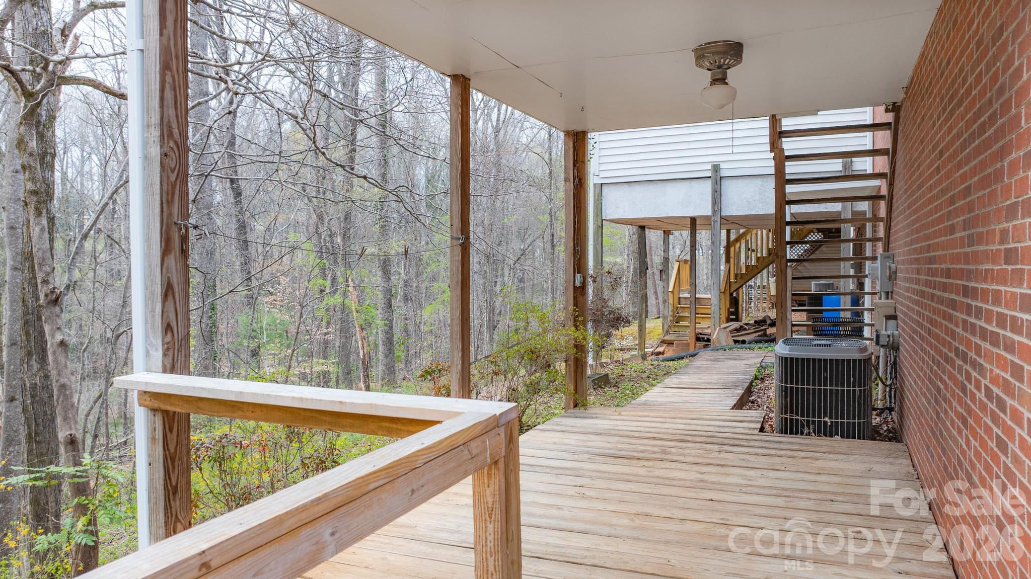 Laurelwood - Residential