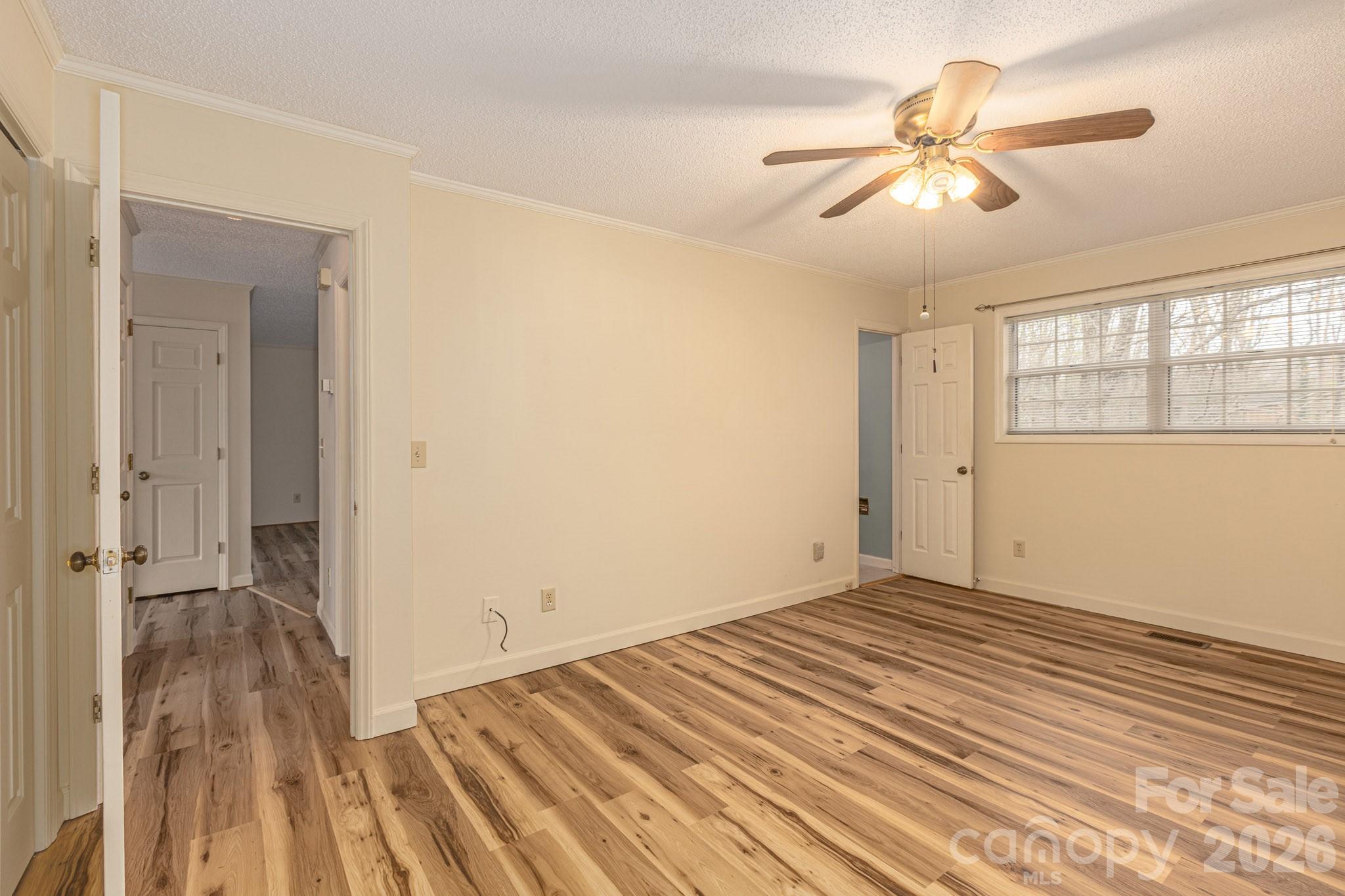 Laurelwood - Residential