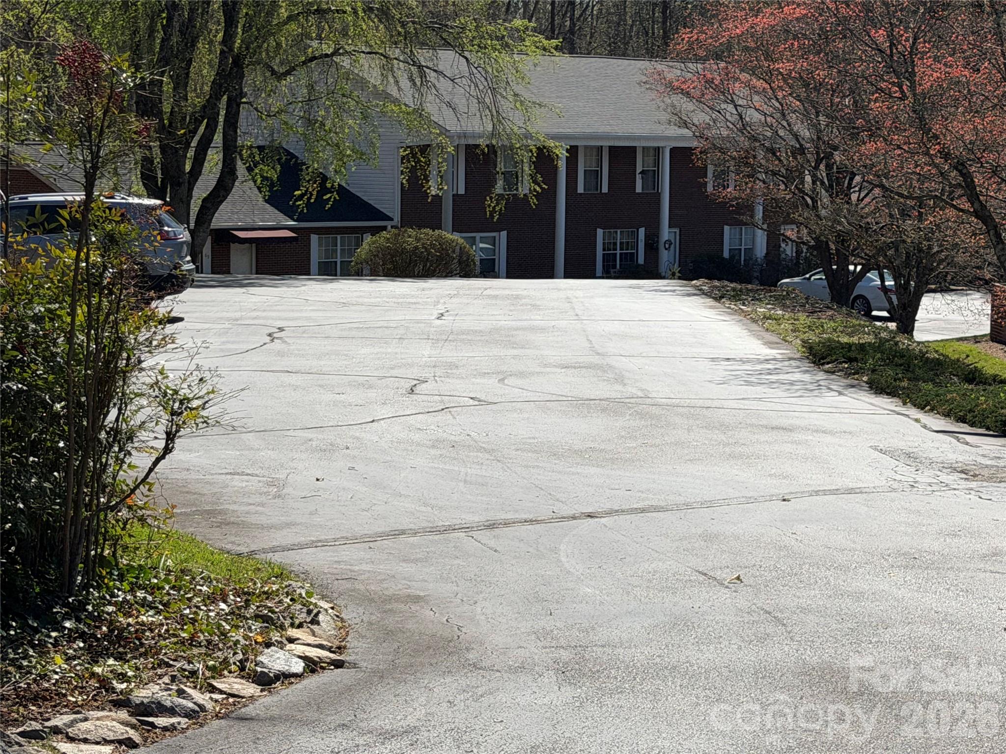 Laurelwood - Residential