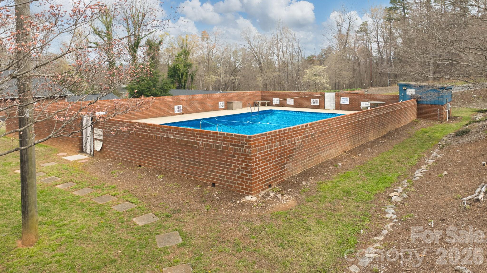 Laurelwood - Residential