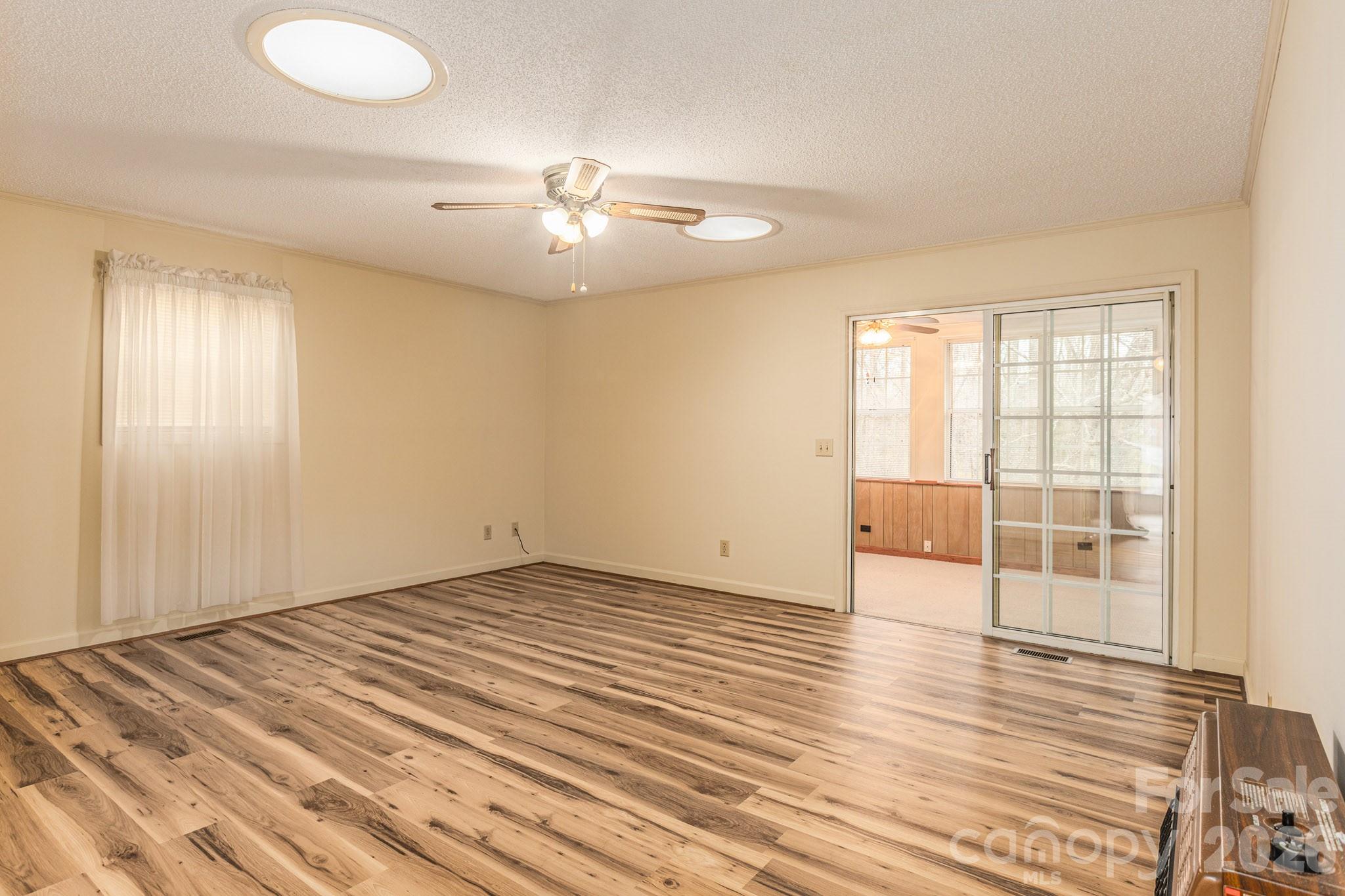 Laurelwood - Residential