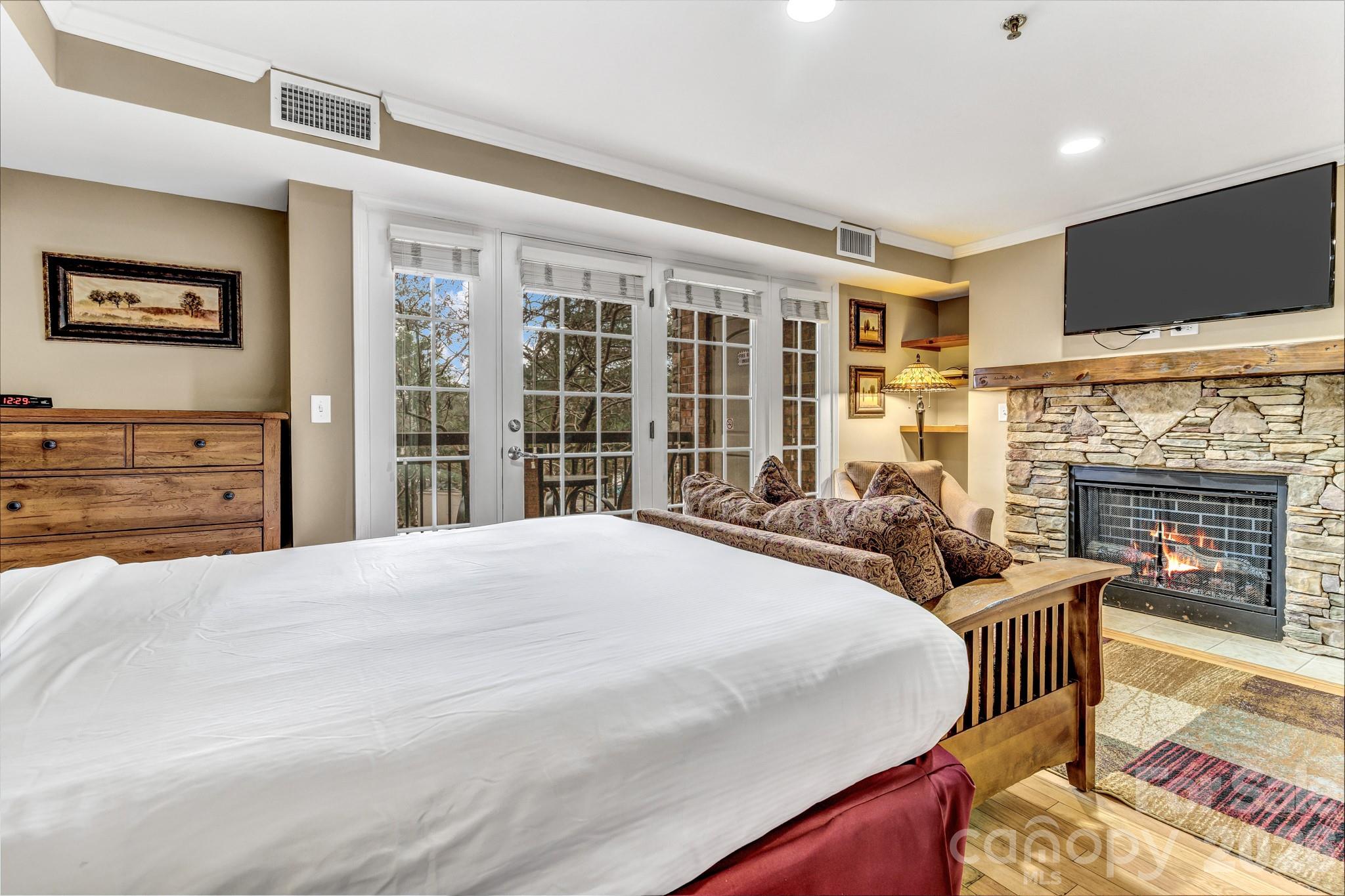 Residences At Biltmore - Residential