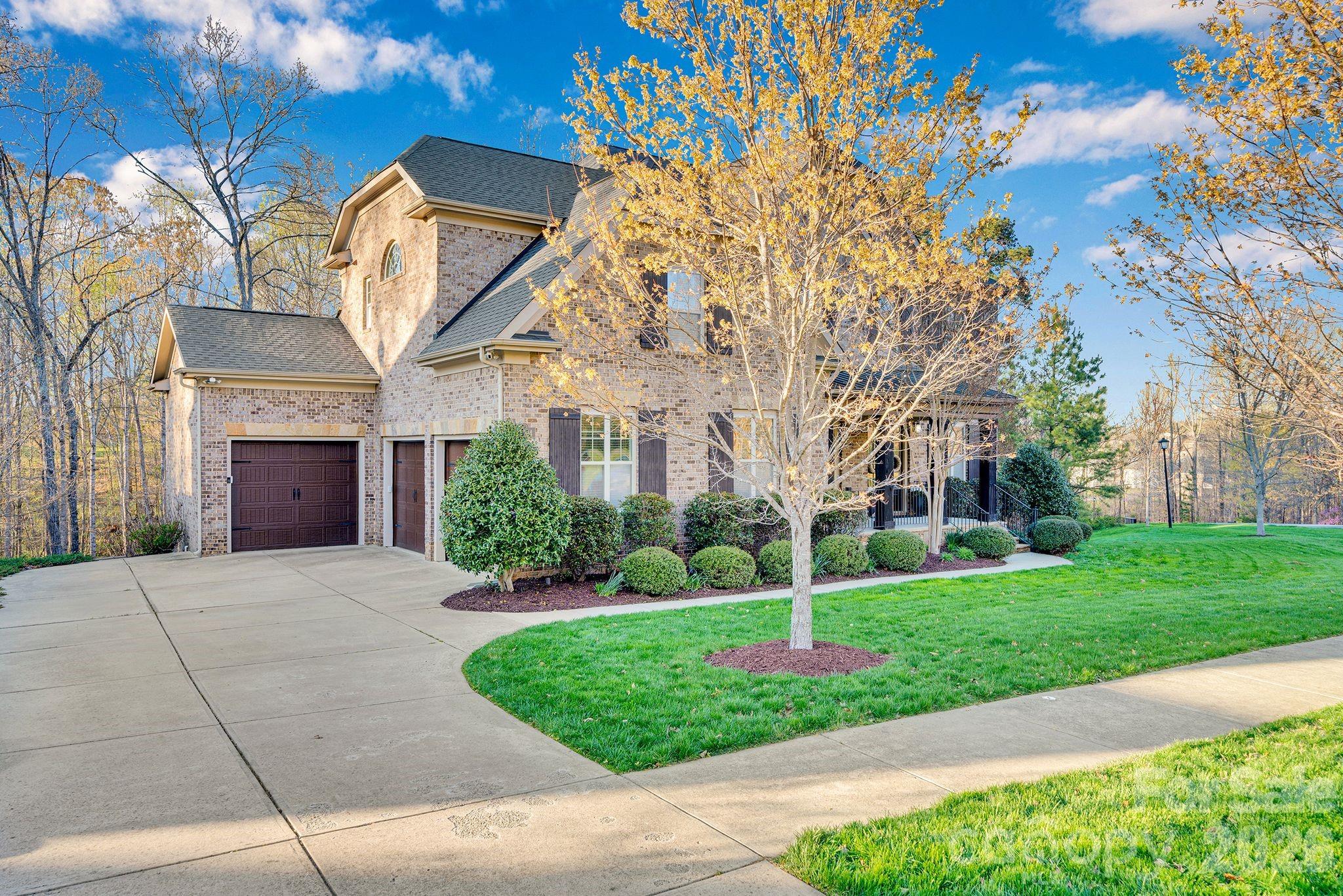13404 Long Common Parkway