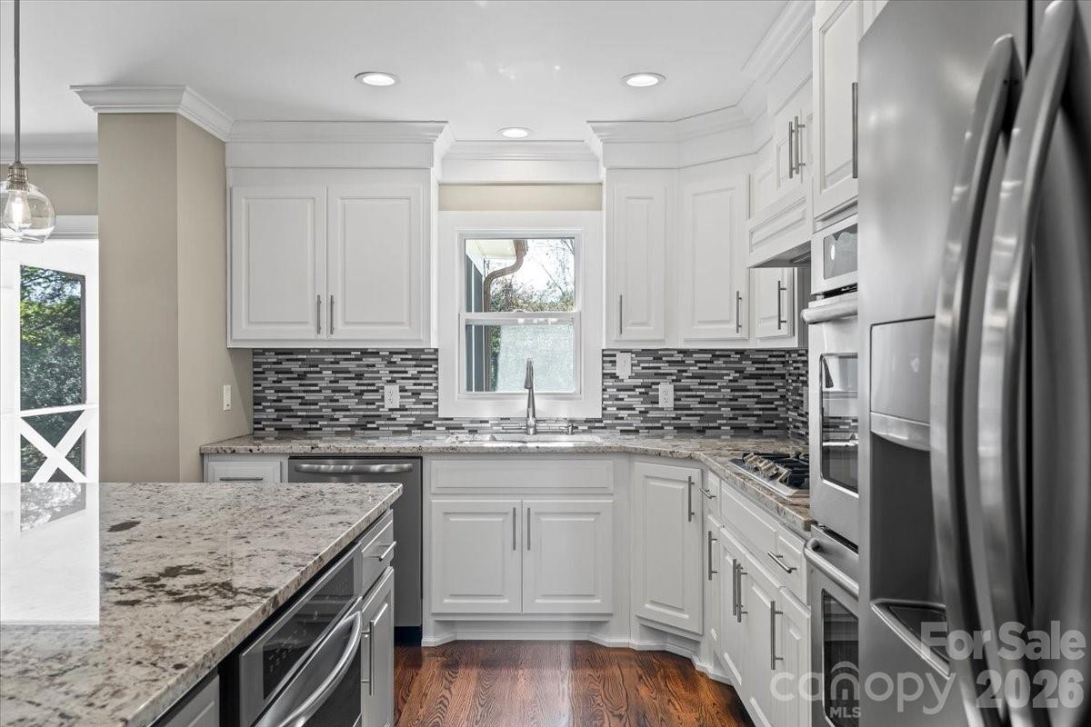 492 14th Avenue Avenue NE