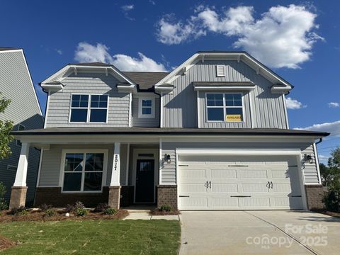 2017 Embassy Court 51 Charlotte NC 28213