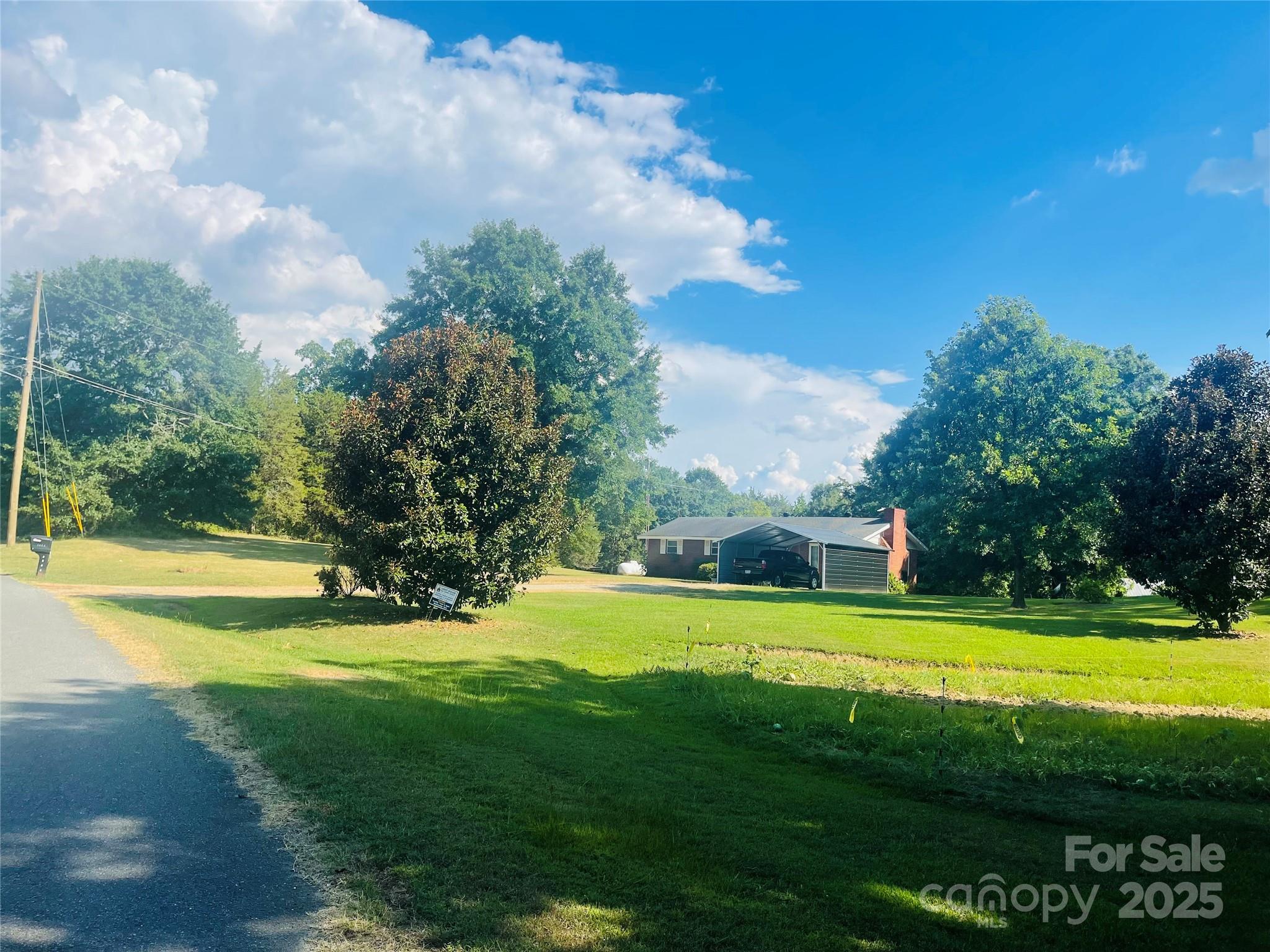 2616 Wildlife Road