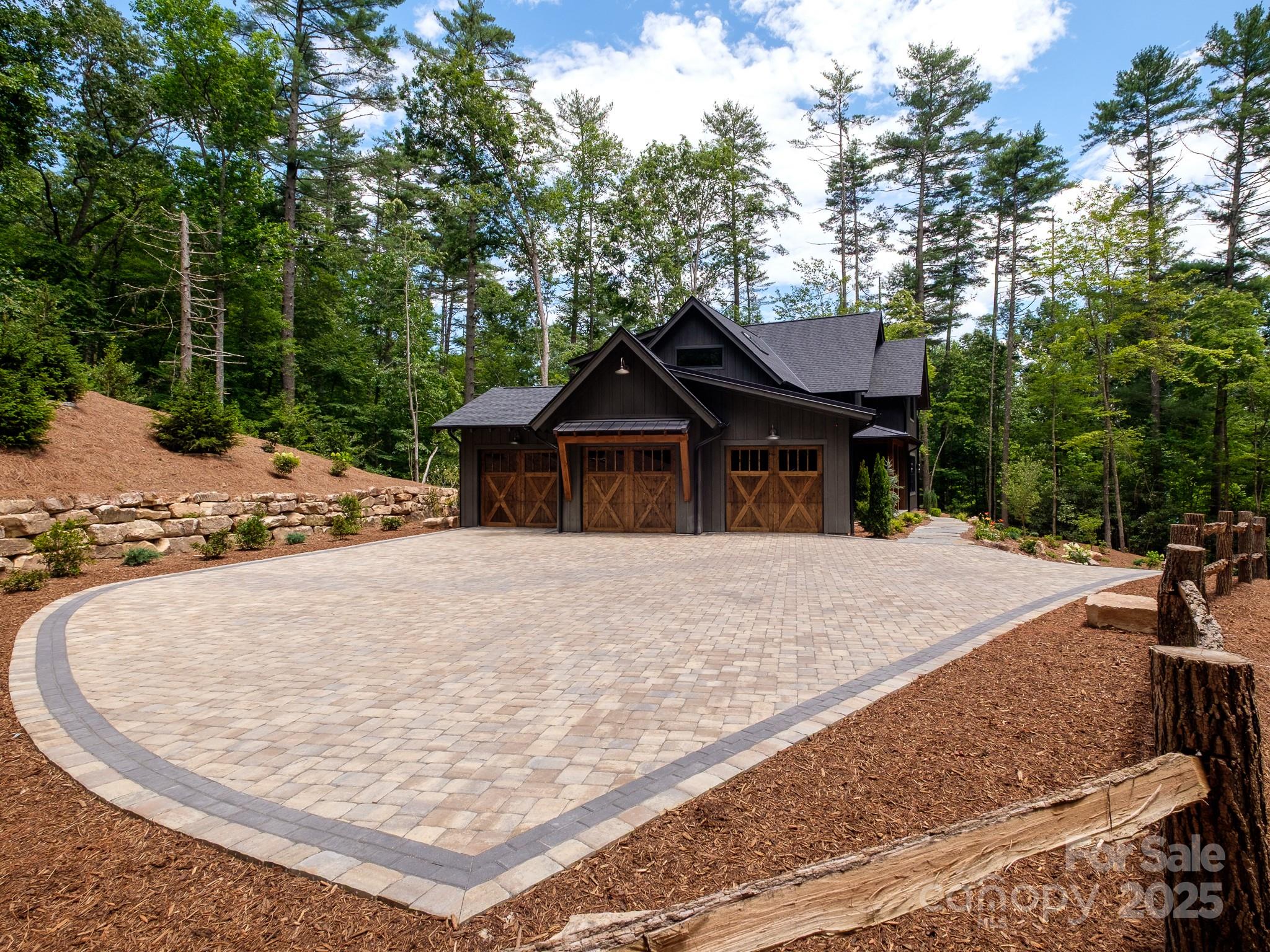 115 Rockbrook Overlook