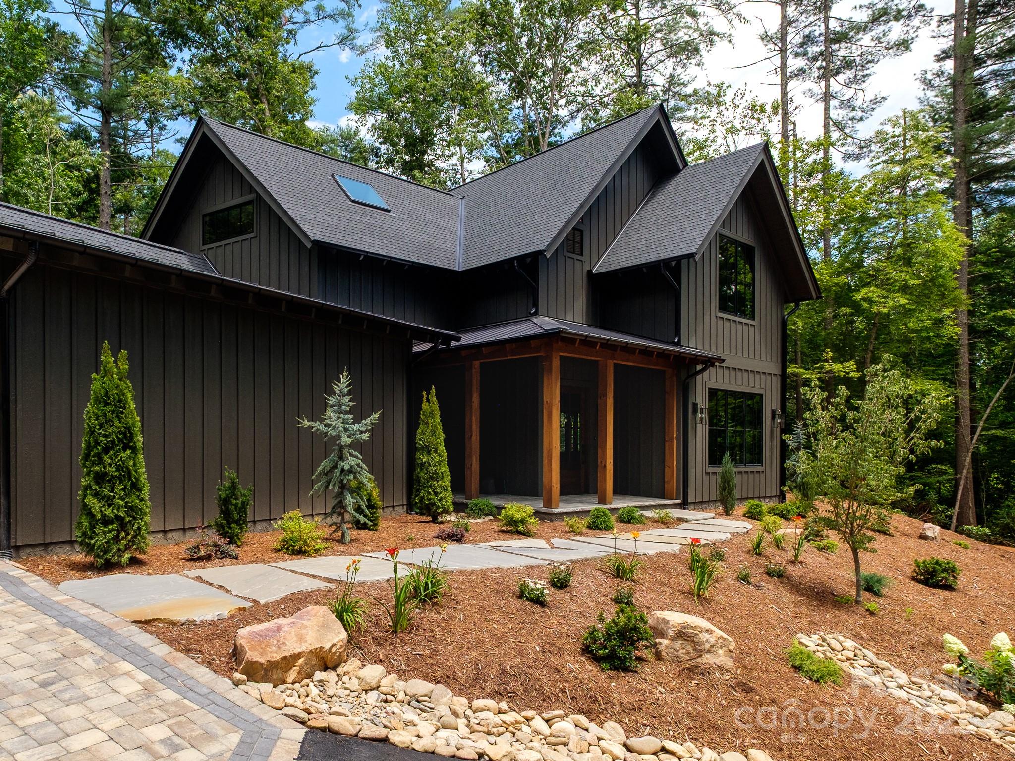 115 Rockbrook Overlook