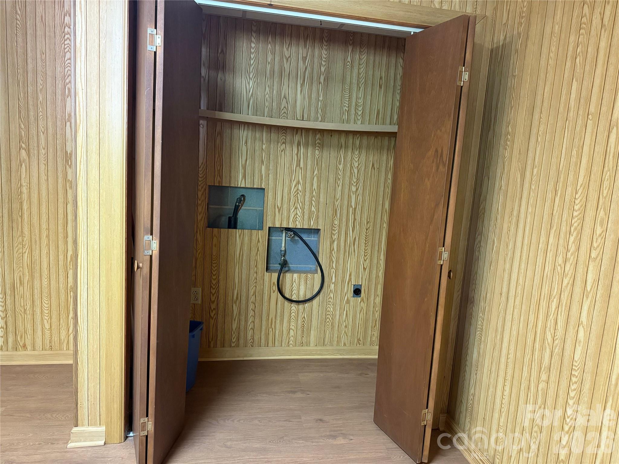 Pink Eckard Estate - Residential