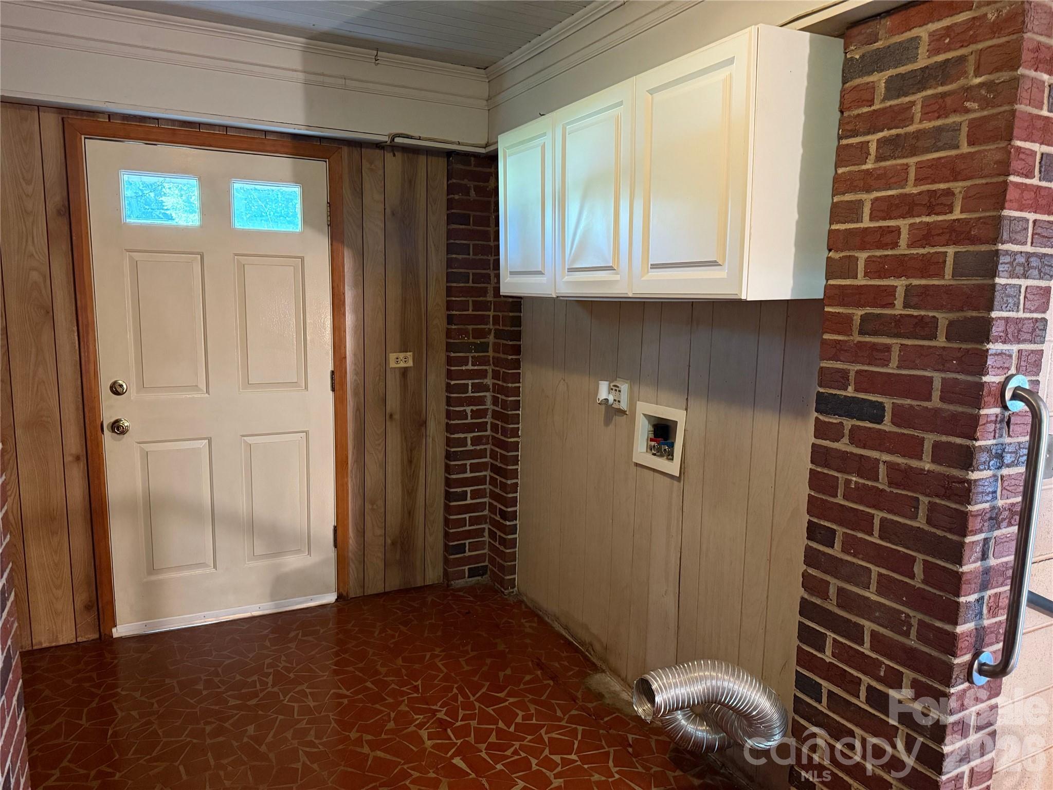 Pink Eckard Estate - Residential