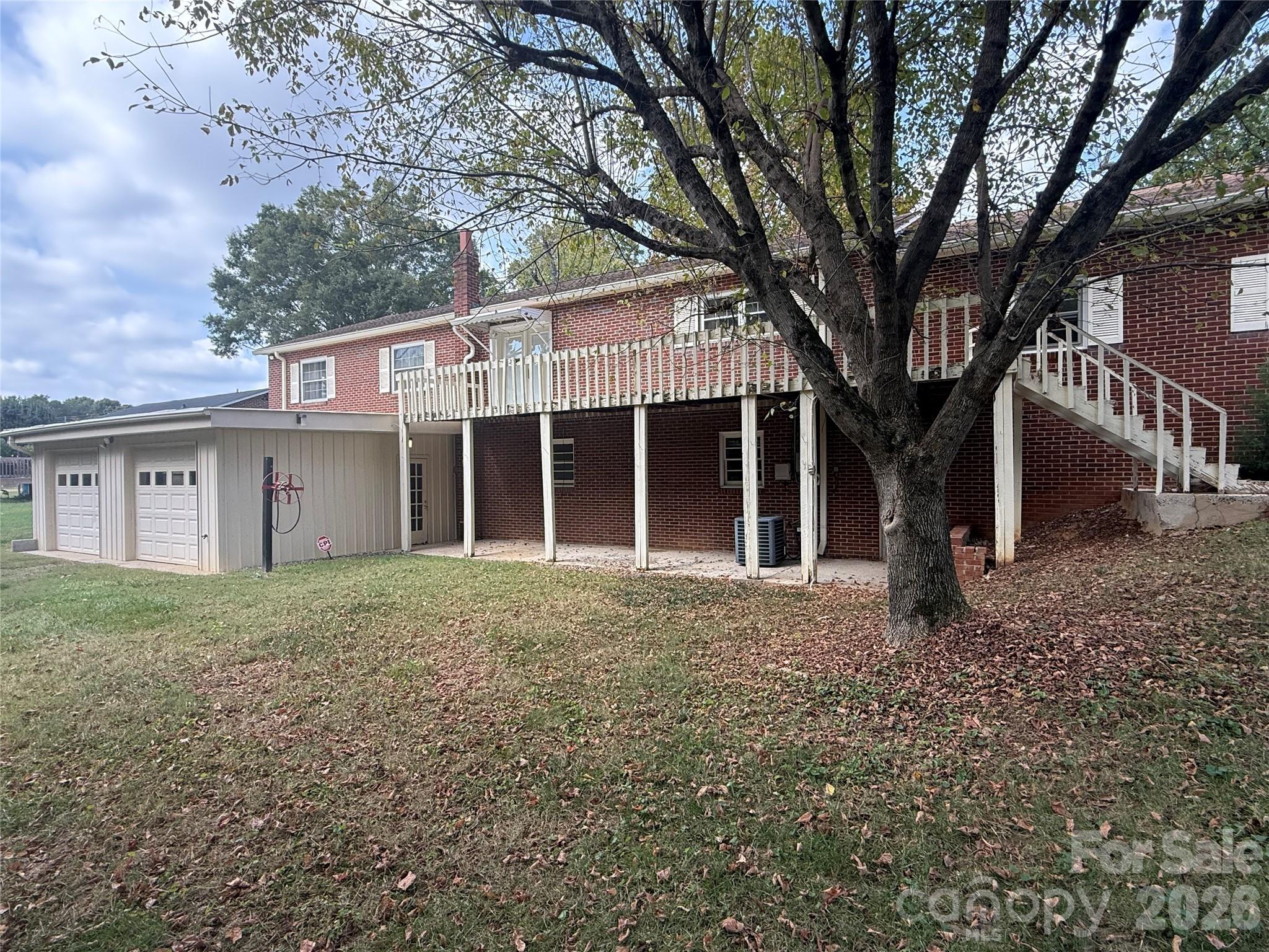 Pink Eckard Estate - Residential