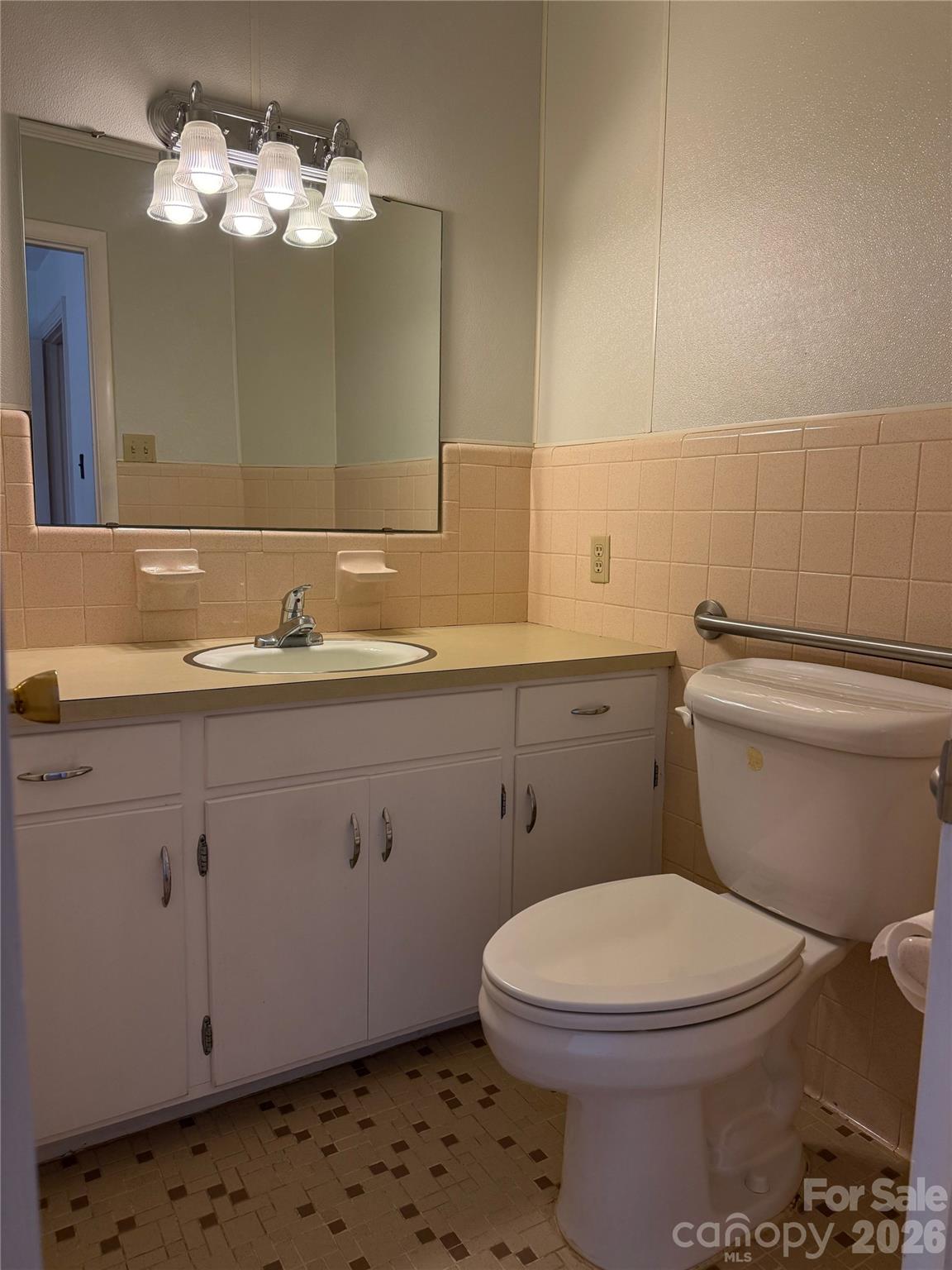 Pink Eckard Estate - Residential