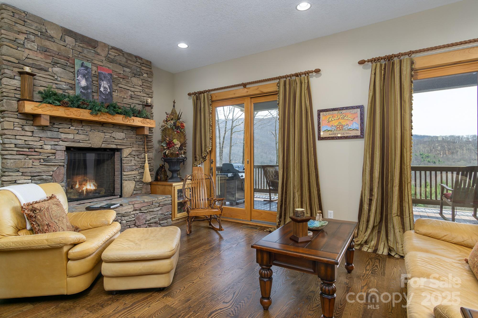 The Ridge Tops of Hawks Nest - Residential