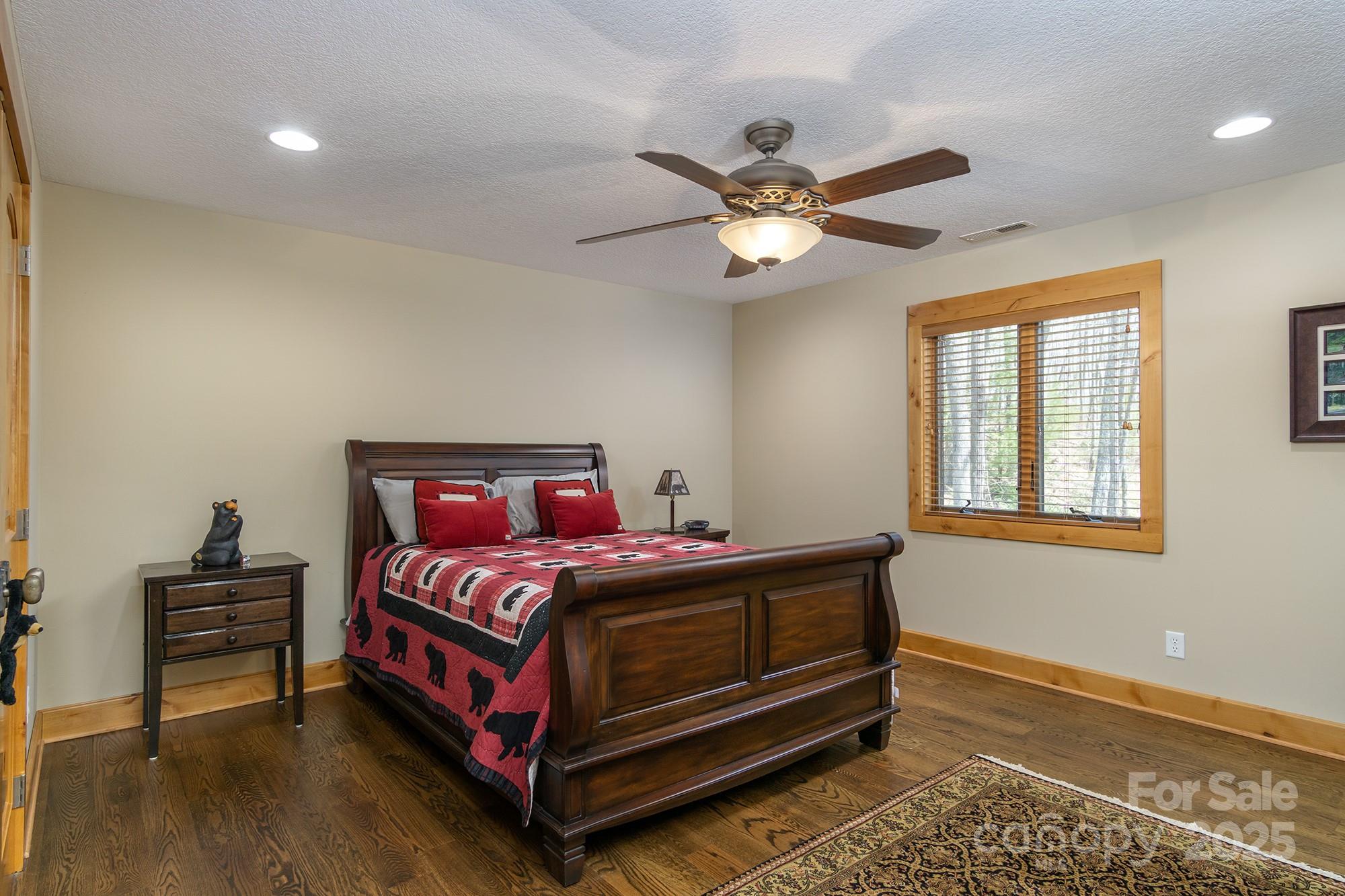 The Ridge Tops of Hawks Nest - Residential