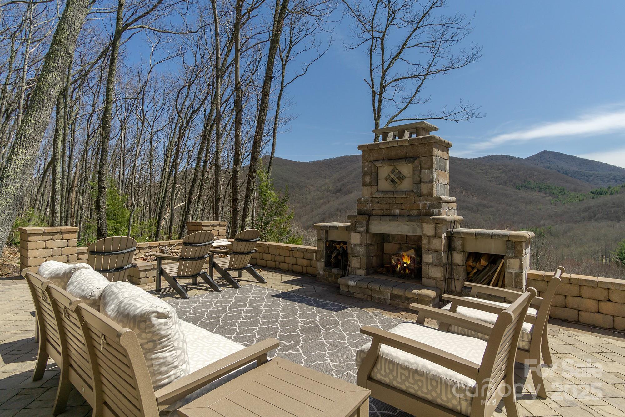 The Ridge Tops of Hawks Nest - Residential