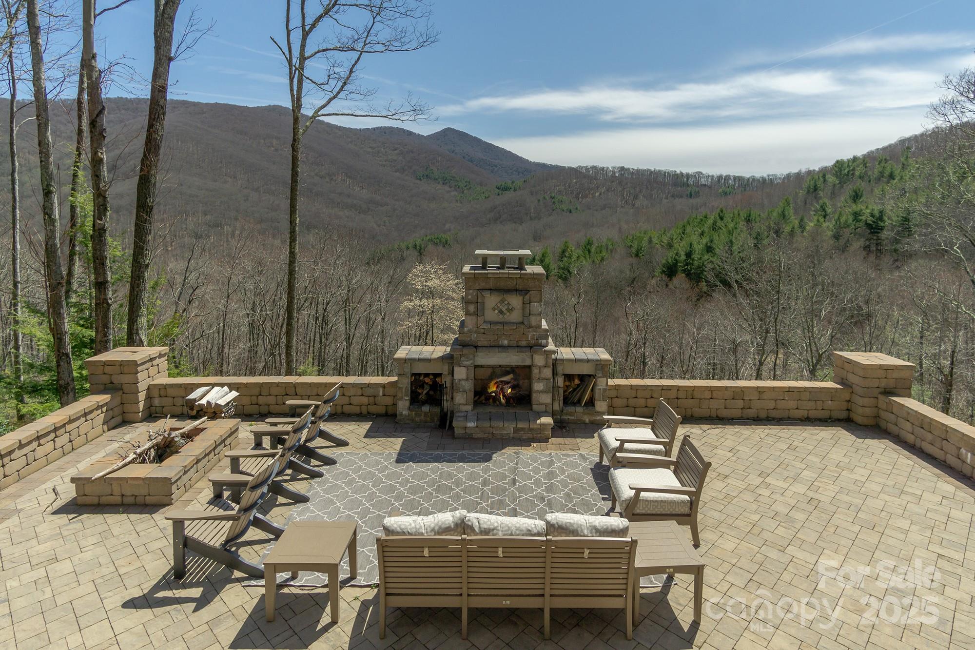 The Ridge Tops of Hawks Nest - Residential