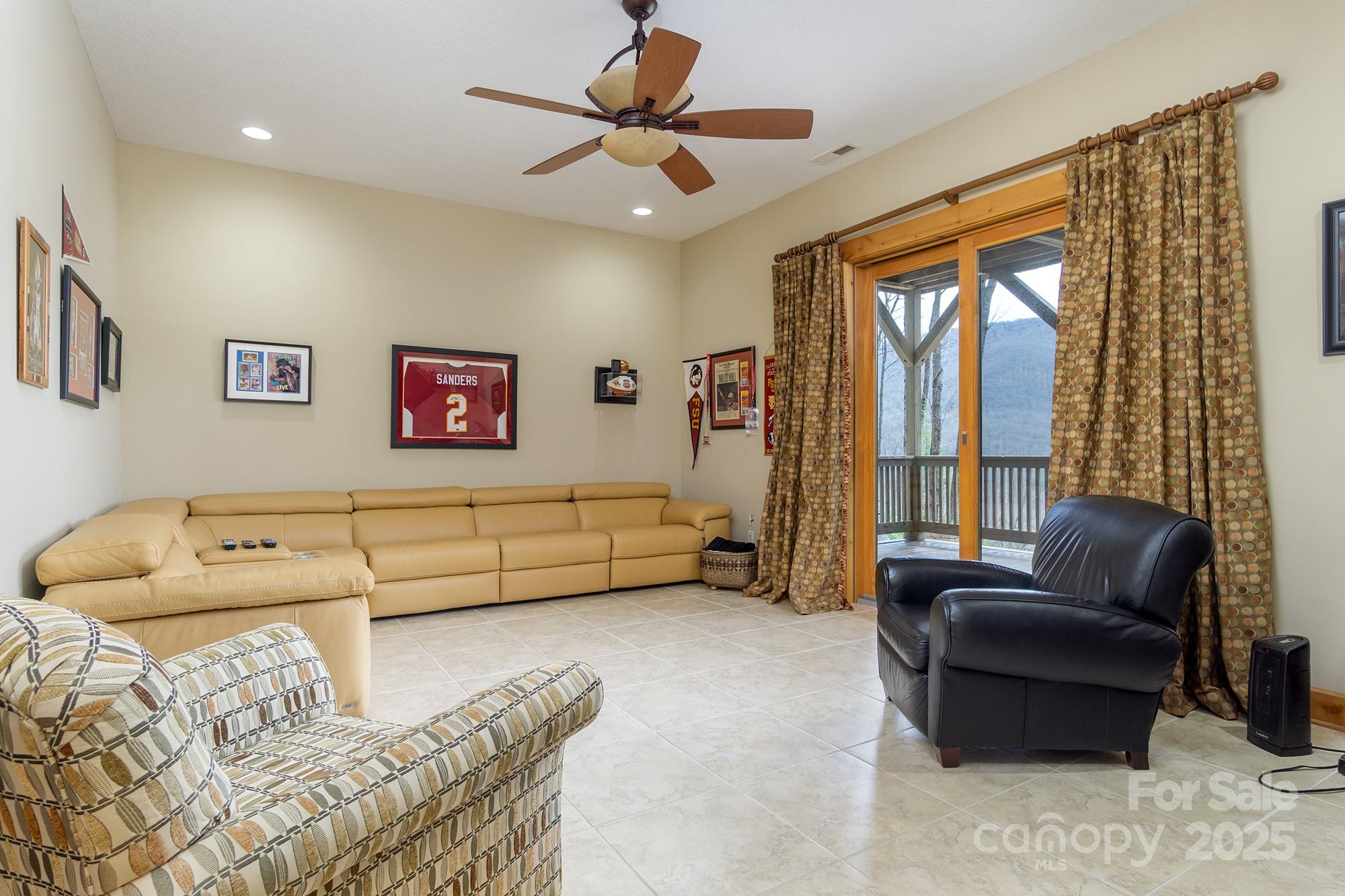 The Ridge Tops of Hawks Nest - Residential