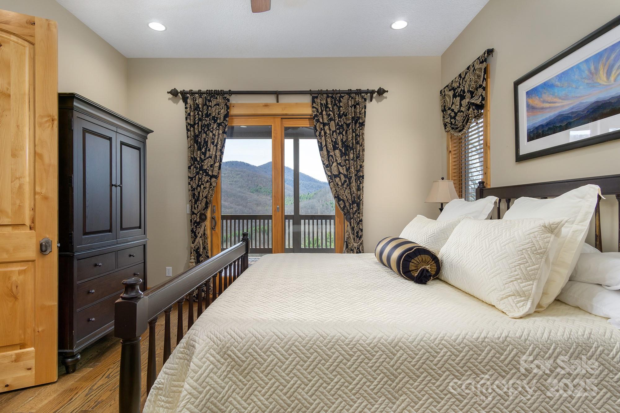 The Ridge Tops of Hawks Nest - Residential