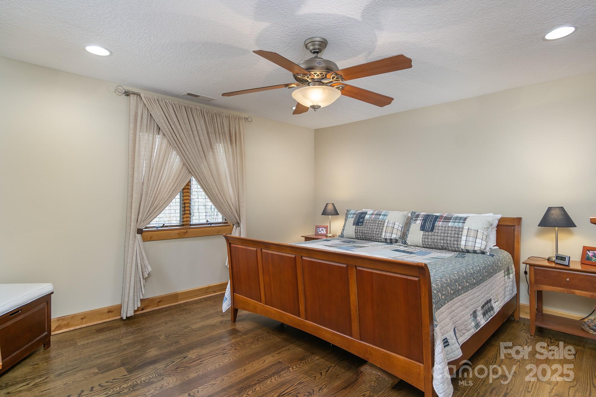 The Ridge Tops of Hawks Nest - Residential