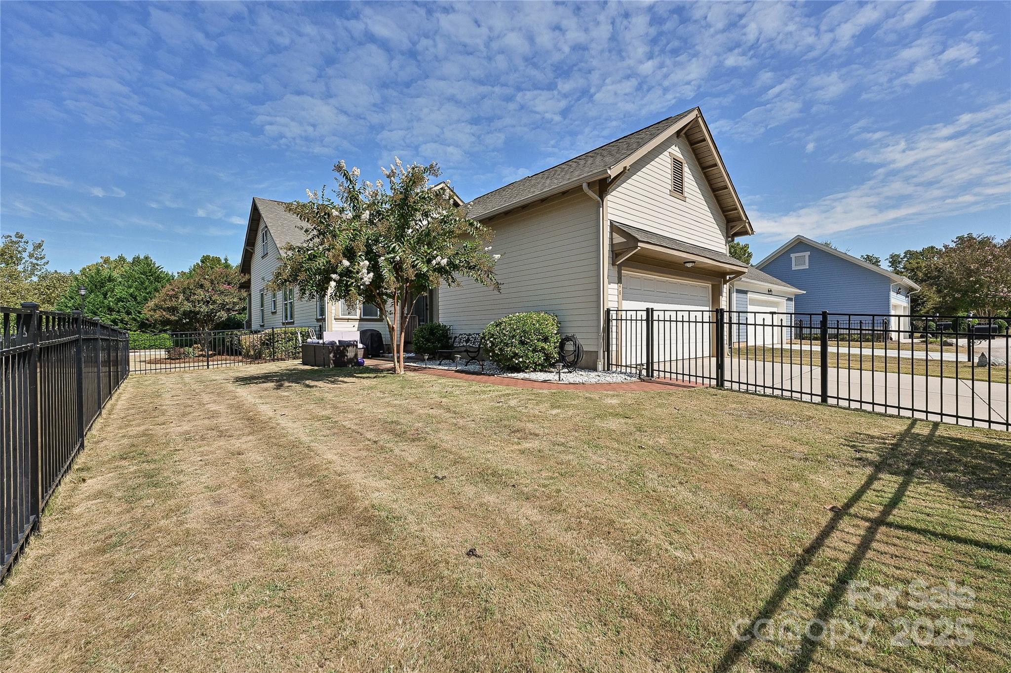 Riverwalk - Residential