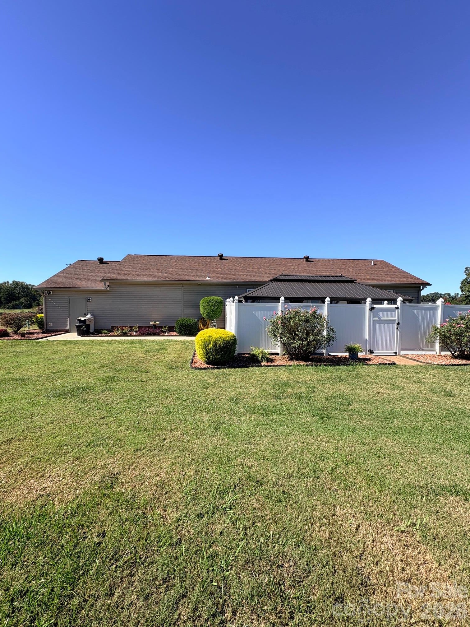 643 Shoal Road