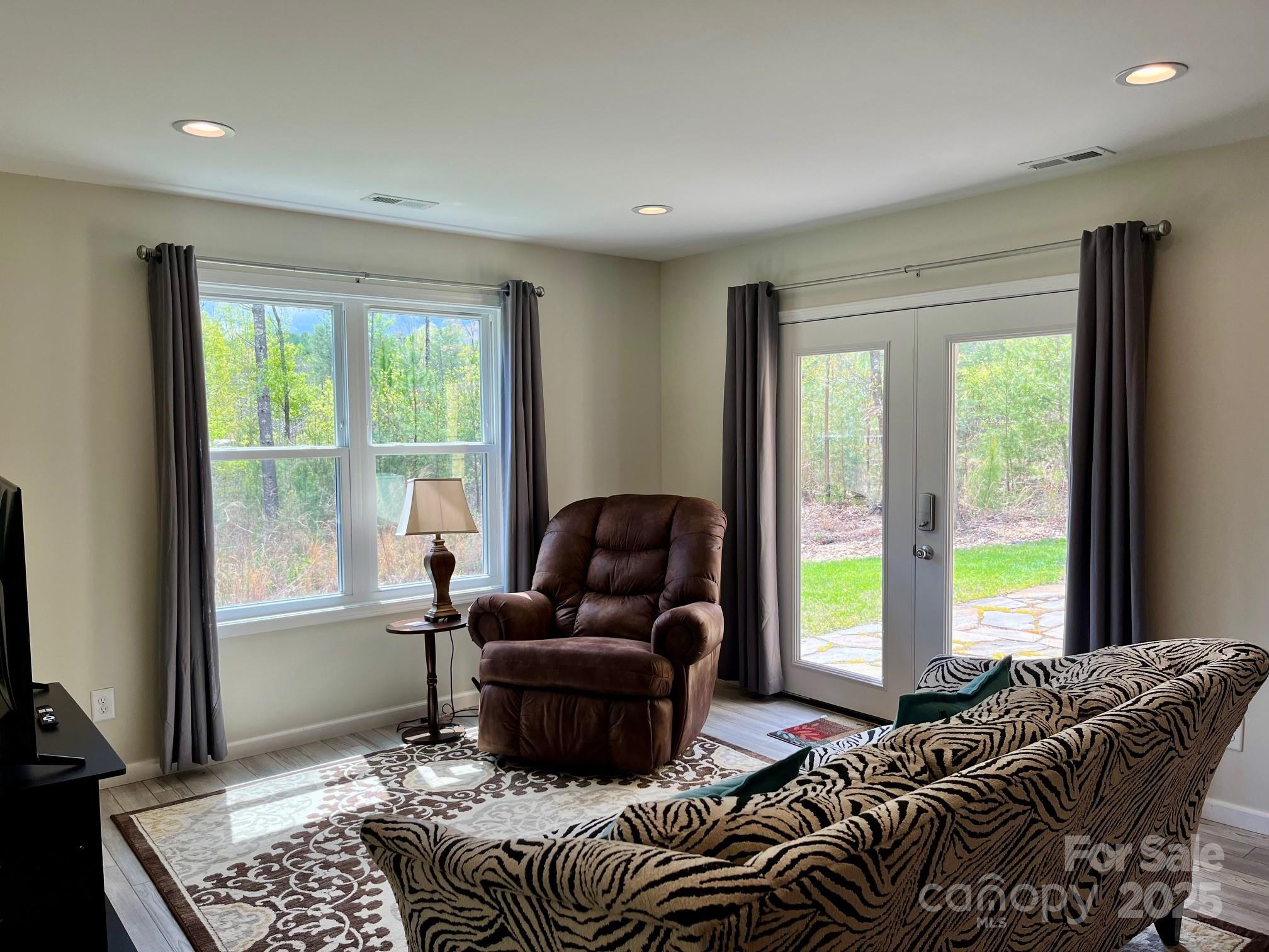 Waters Edge - Residential