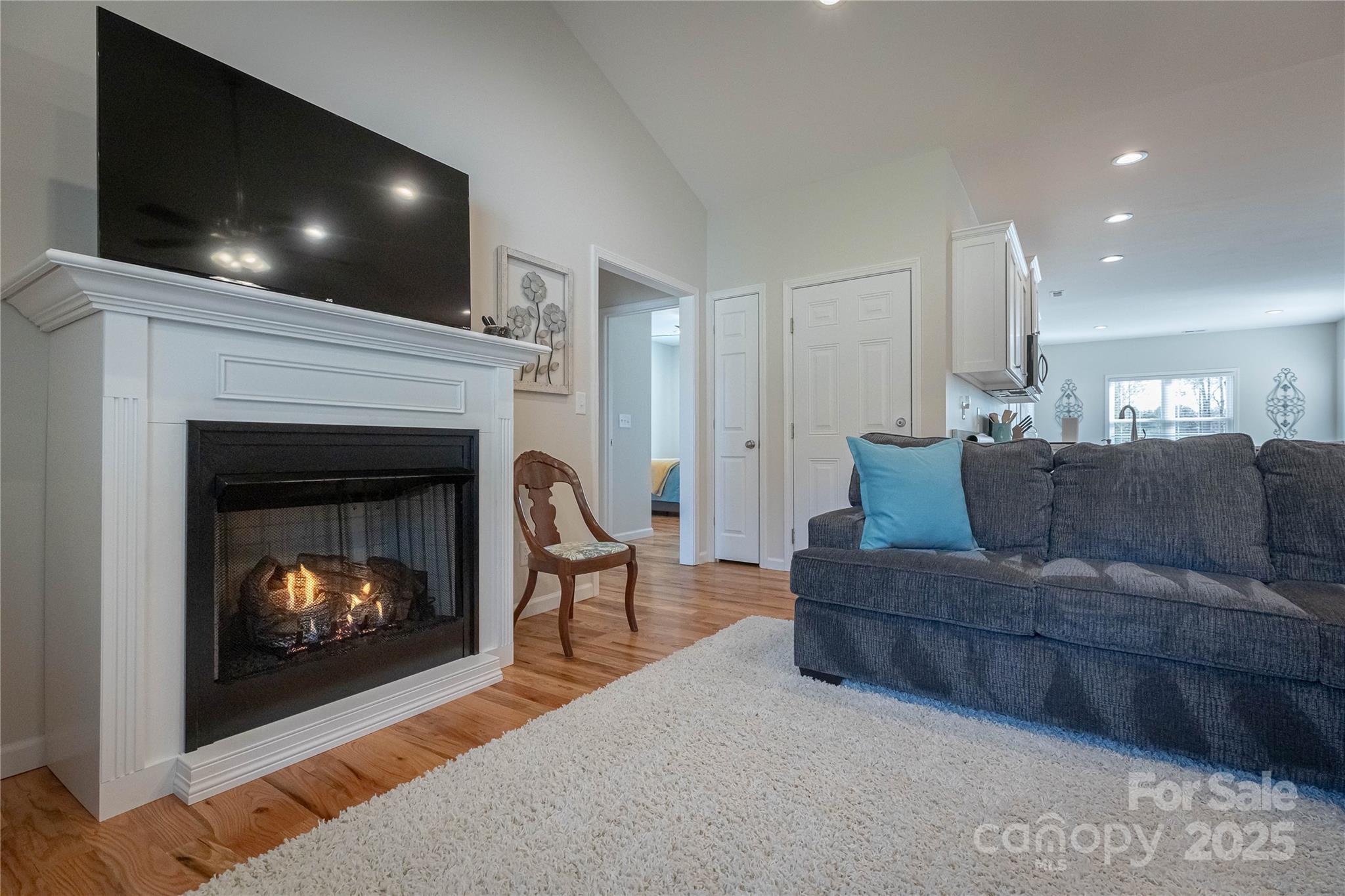 3039 Channel View Cove