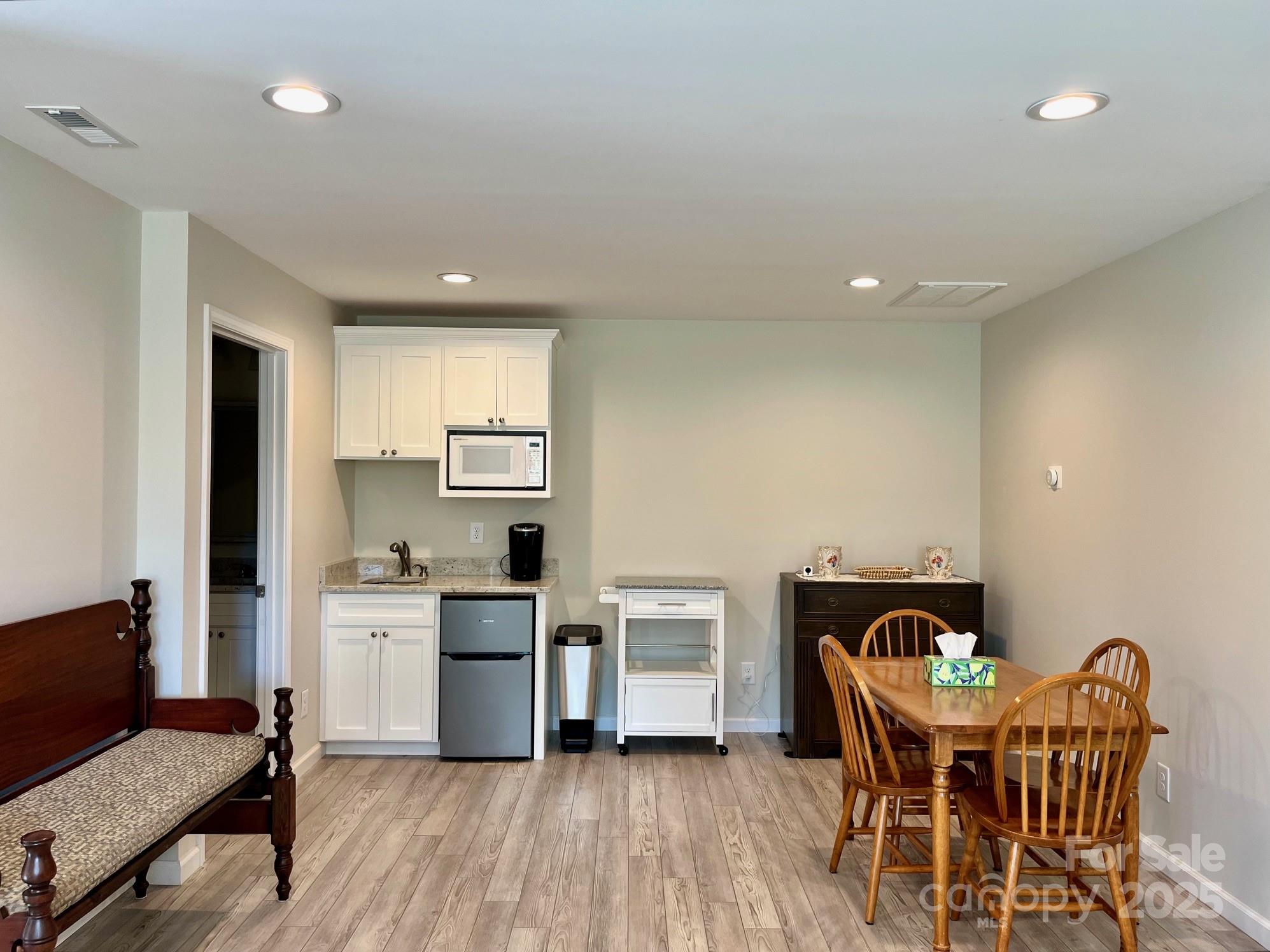 Waters Edge - Residential