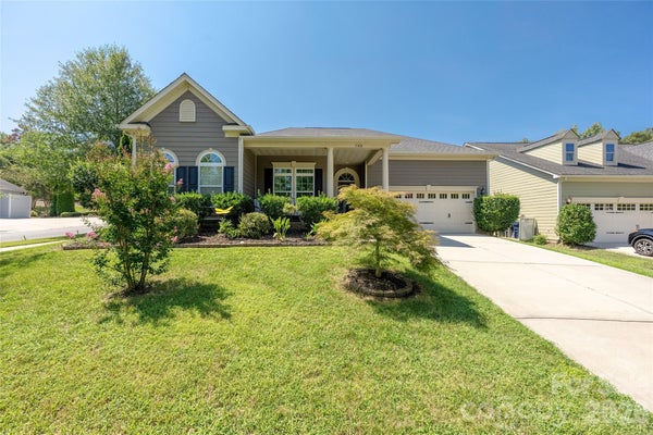 11426 WARFIELD AVE, HUNTERSVILLE, NC 28078 - Image f36cc16eb26ef6a3bbb0d2b80106f633/2929603733