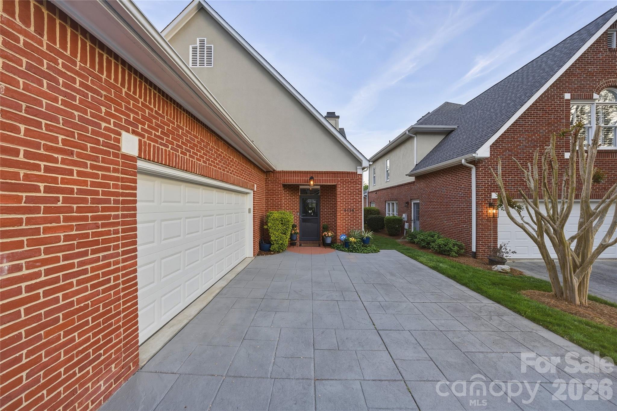 Sharon Commons - Residential