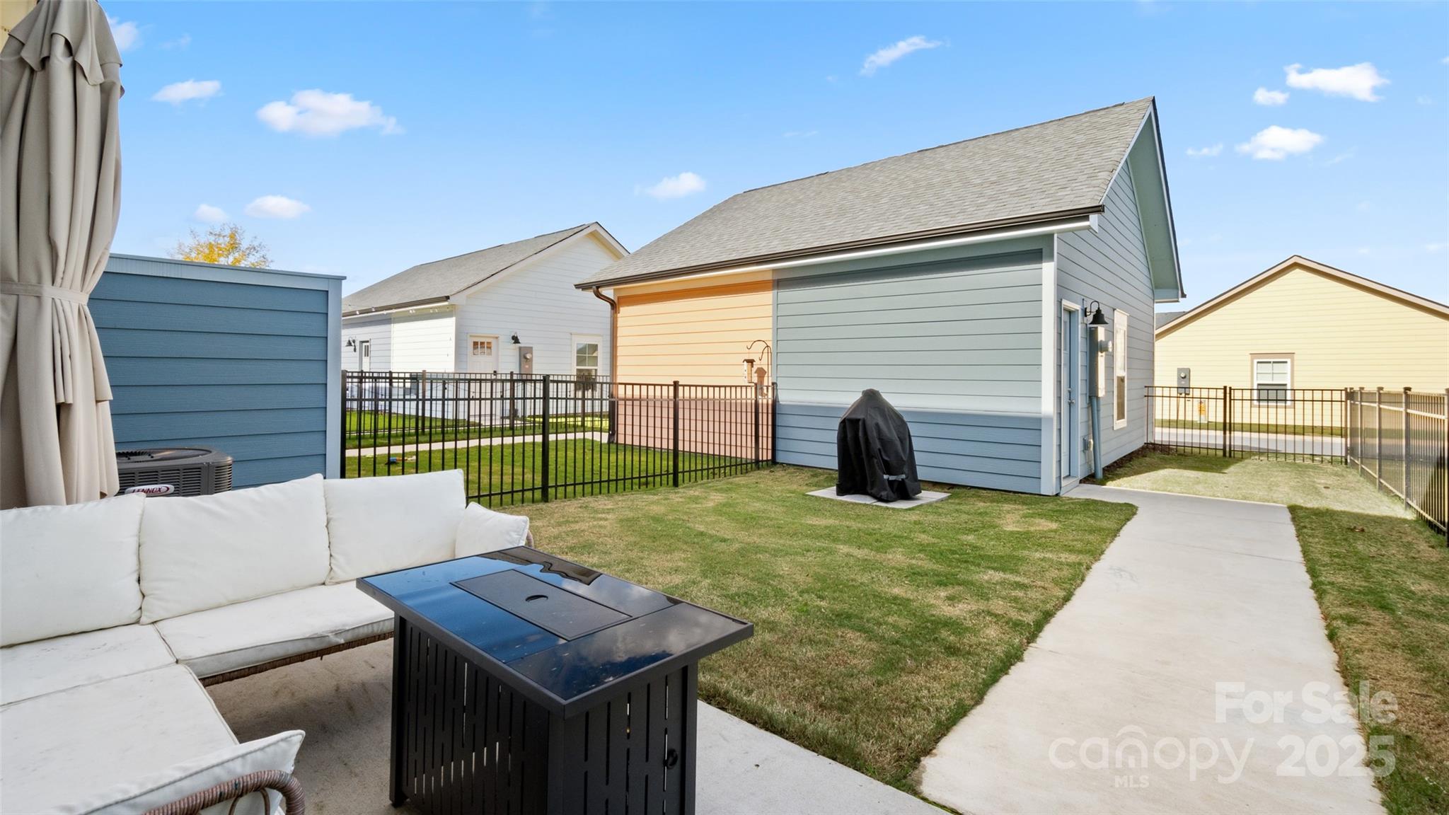 Riverwalk - Residential