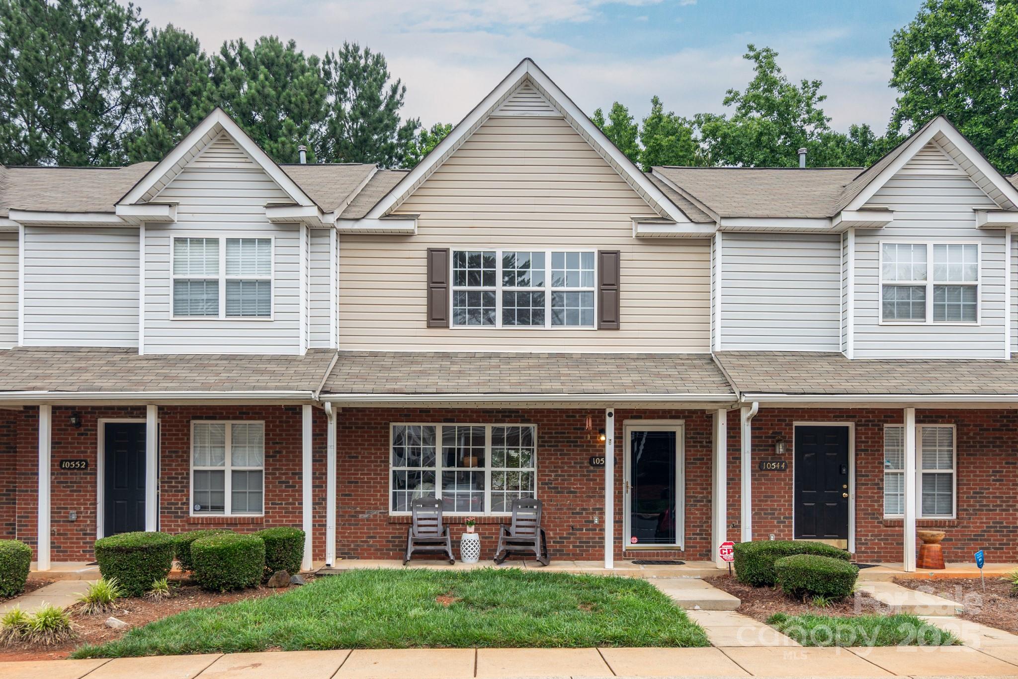 10548 English Setter Way