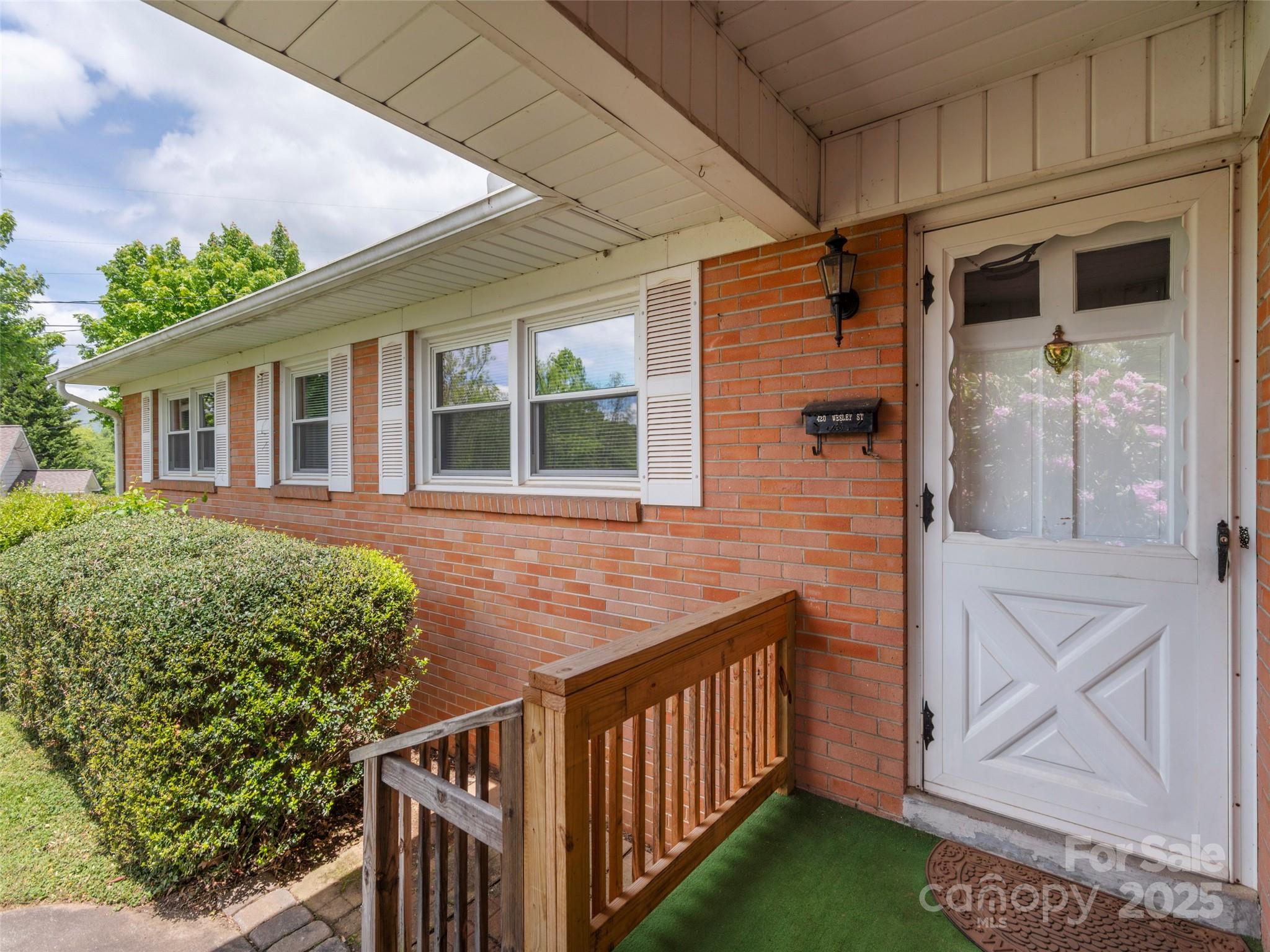 420 Wesley Street