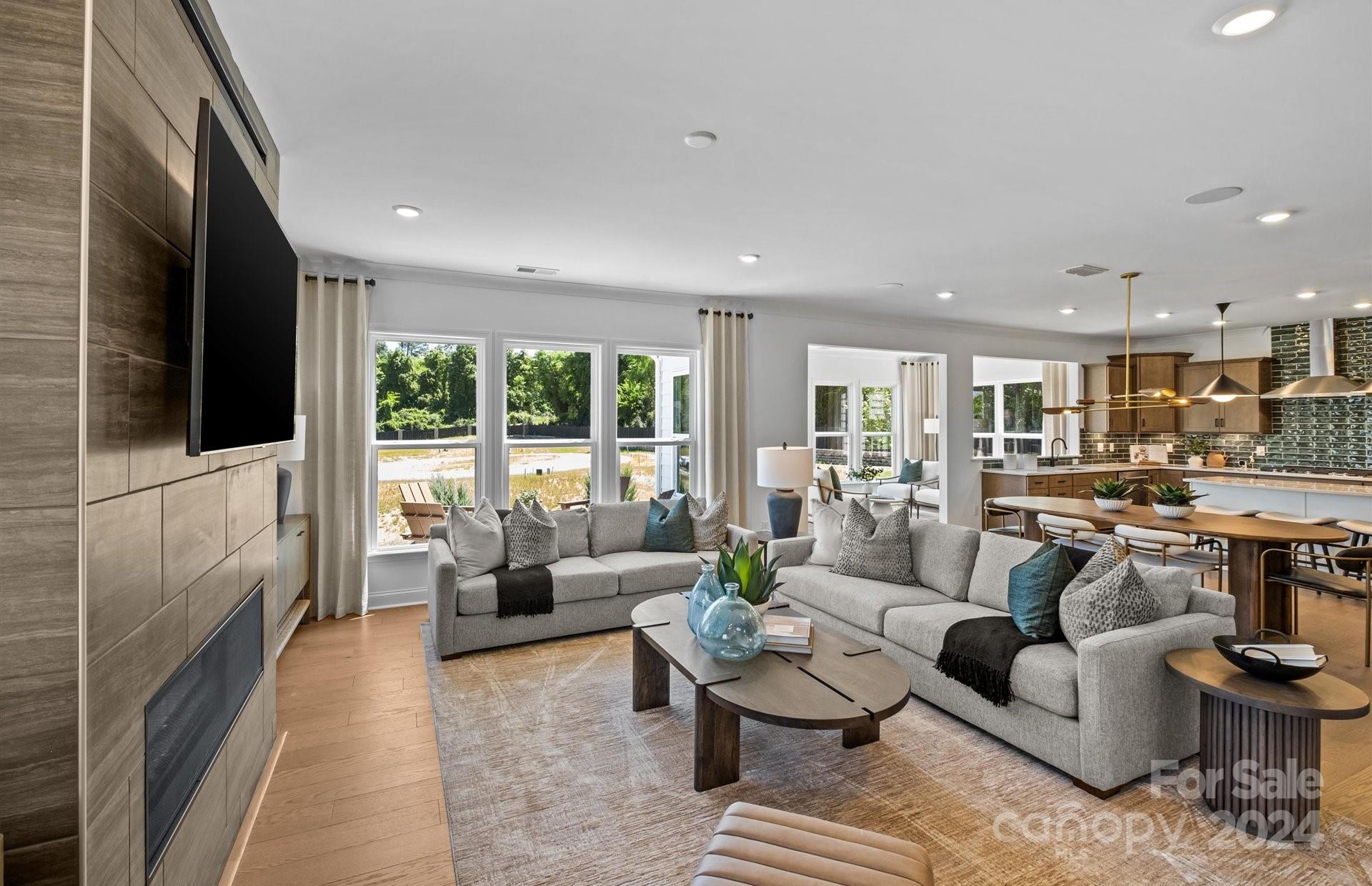 Patterson Pond - Residential