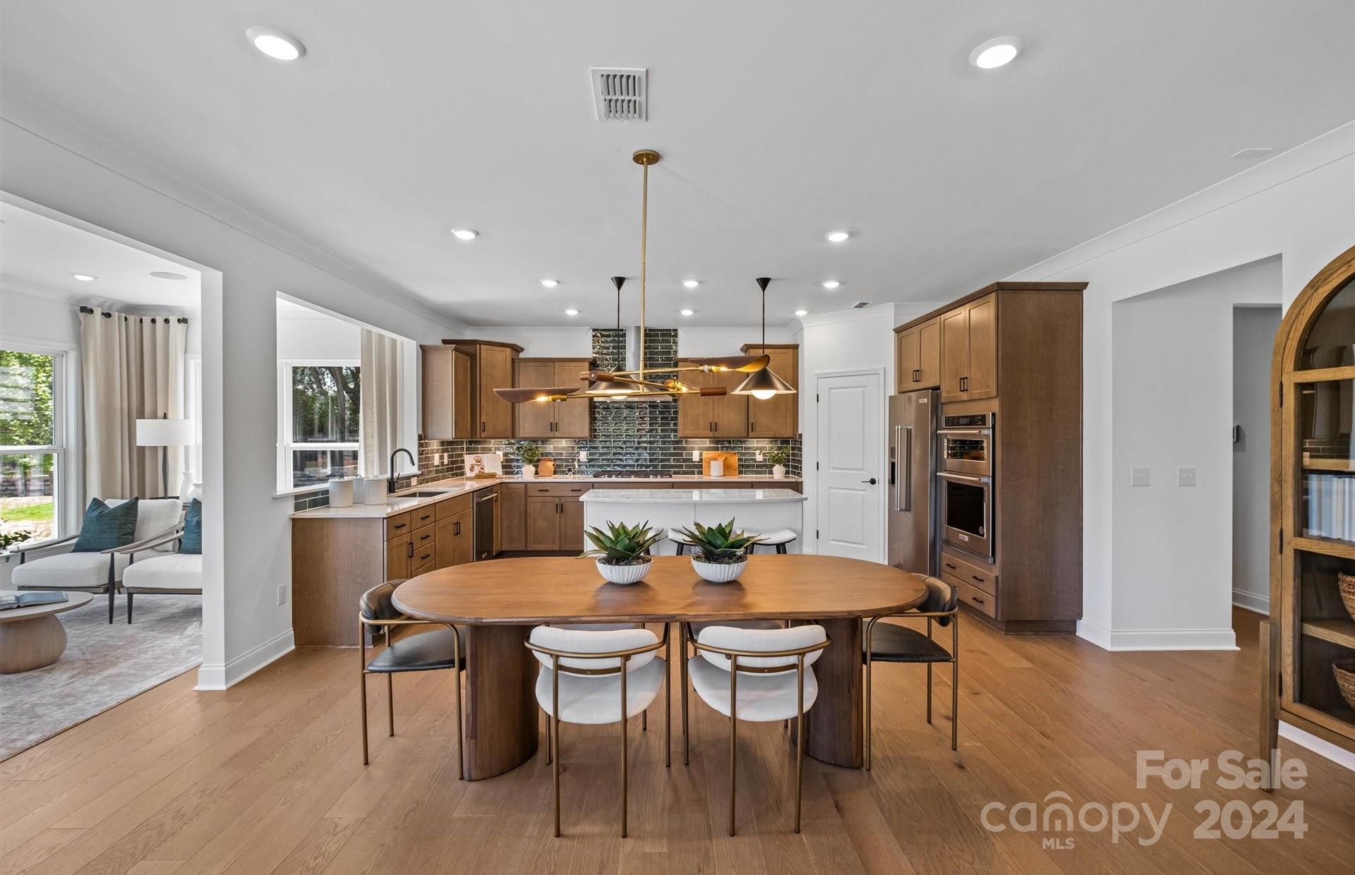 Patterson Pond - Residential