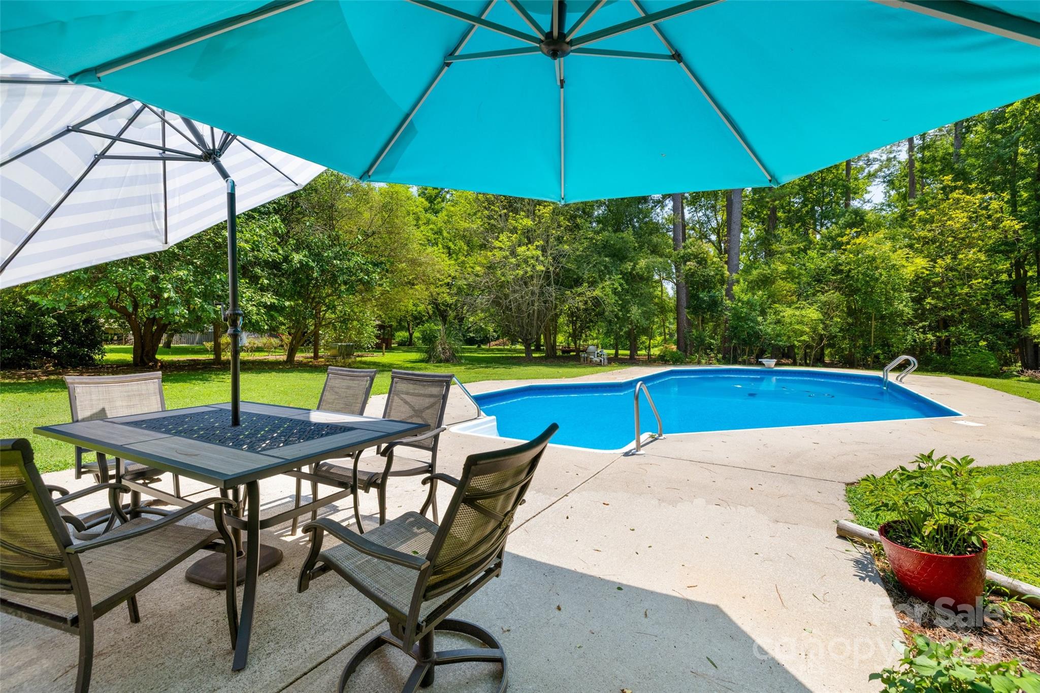 Meadow Lakes - Residential