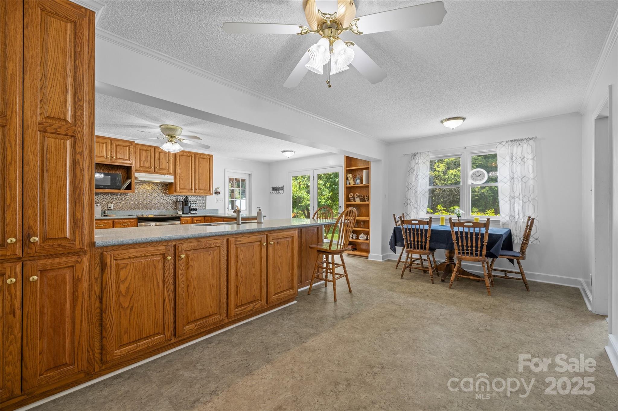 Meadow Lakes - Residential