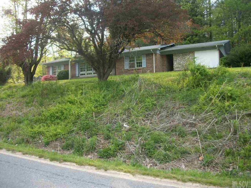 BRICK RANCH WITH BASEMENT. OPEN FLOOR PLAN, SOME WOOD FLOORS, MATURE LANDSCAPING, NICE COUNTRY SETTING.