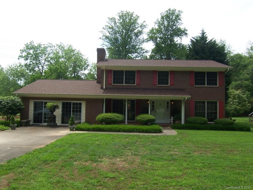 Large 2 story on 1.5 +/_ acres, pool with pool houses, arbor, sunroom, hardwoods, gorgeous landscaping, lots of upgrades, creek, bonus room, home warranty. Too much to list.