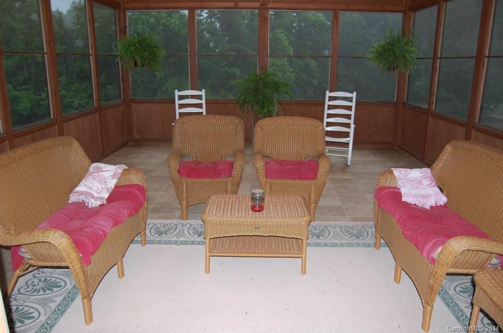 Pineleaf Acres - Residential
