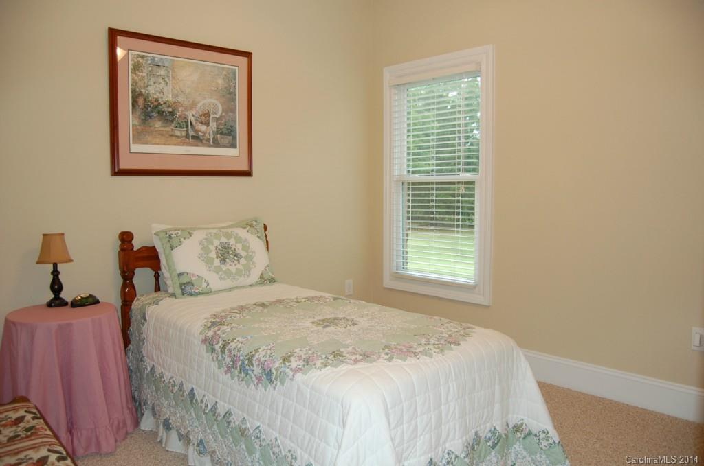 Pineleaf Acres - Residential