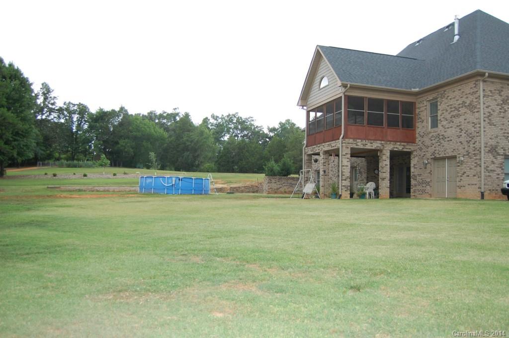 Pineleaf Acres - Residential