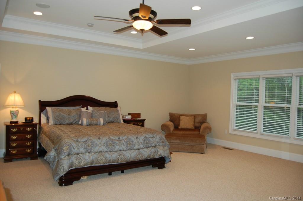 Pineleaf Acres - Residential