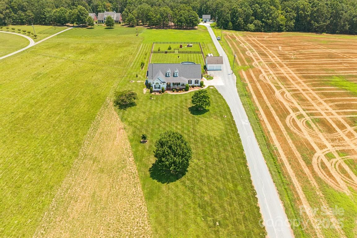 1123 Snyders Store Road